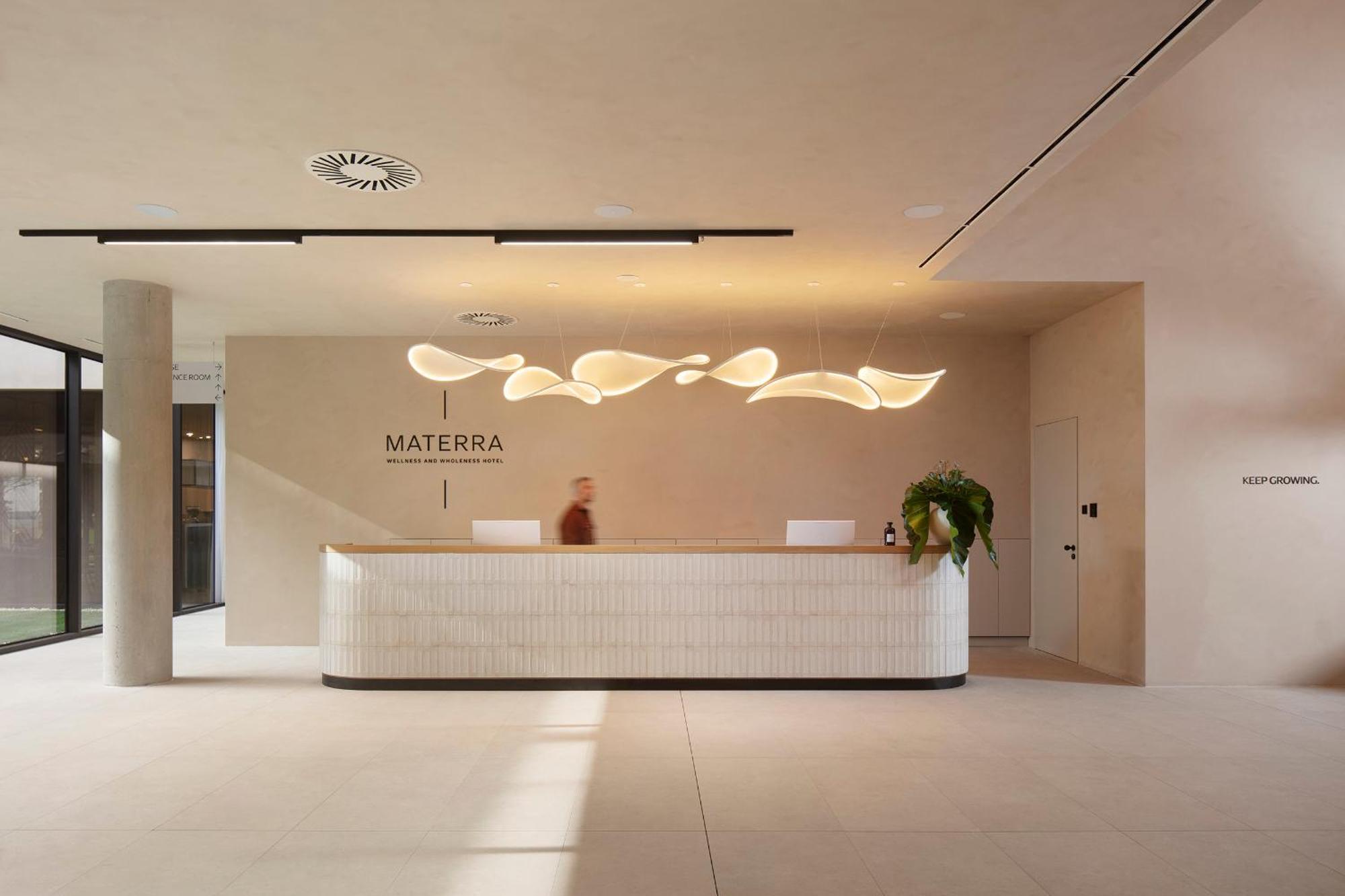 Hotel Materra Osijek Extérieur photo