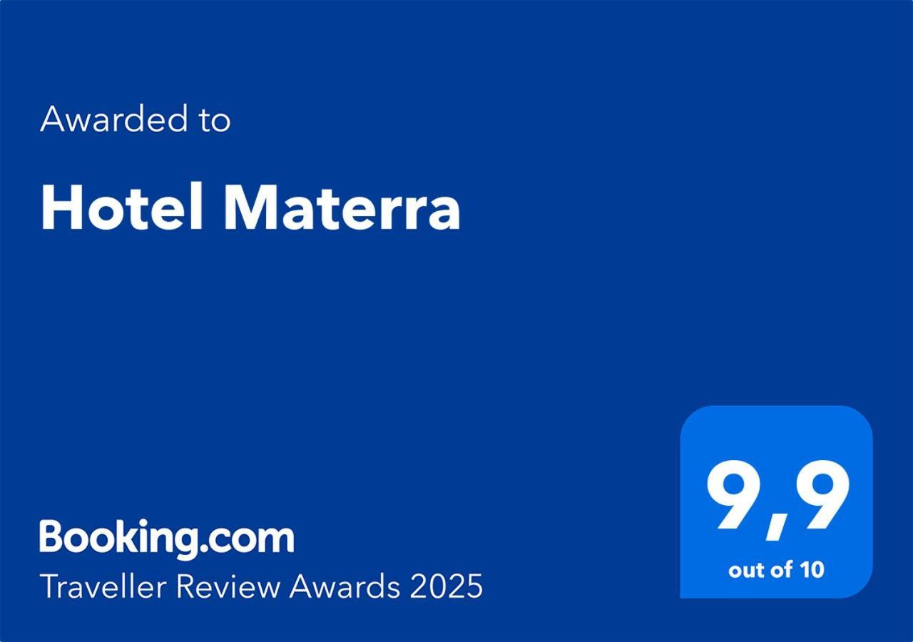 Hotel Materra Osijek Extérieur photo
